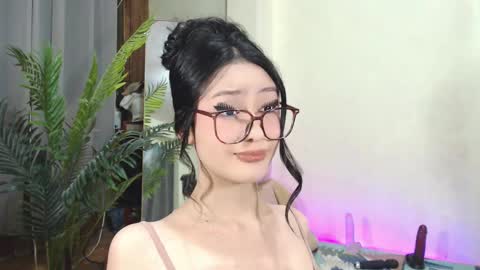 Snapshot of expensive_candyx chatting on 03-04-25, 03:15 Candy online show from 03-04-25, 03:15