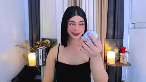 Snapshot of expensive_elise chatting on 07-14-26, 09:36 expensive_elise online show from 07-14-26, 09:36