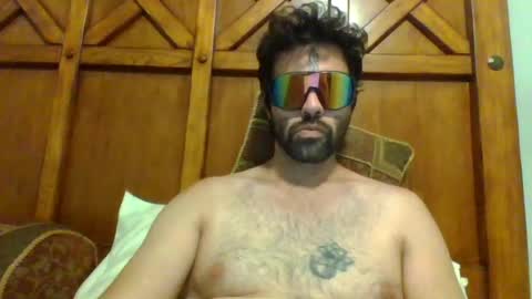 Snapshot of experienced4jocktop chatting on 07-08-26, 12:15 Antonio Leon Gibson-Cushing online show from 07-08-26, 12:15