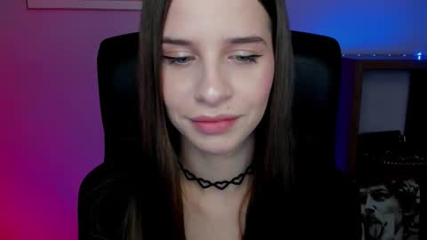 Maya online show from 11-26-25, 07:42