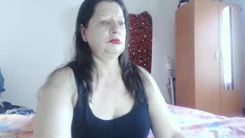Snapshot of extasymature chatting on 05-19-26, 05:25 ExtasyMature online show from 05-19-26, 05:25