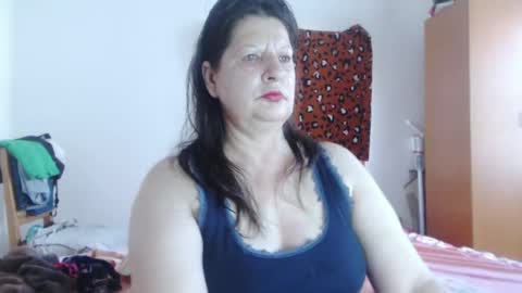 Snapshot of extasymature chatting on 07-18-26, 07:01 ExtasyMature online show from 07-18-26, 07:01