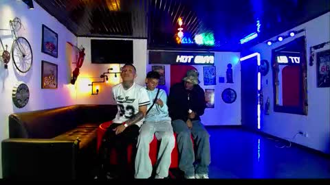 Snapshot of extrangers chatting on 02-27-26, 12:38 extrangers online show from 02-27-26, 12:38