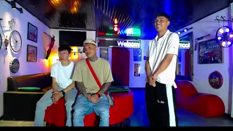 Snapshot of extrangers chatting on 03-02-26, 12:45 extrangers online show from 03-02-26, 12:45