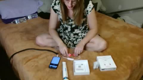 exyevatell online show from 05-08-26, 03:56