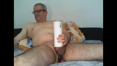 Snapshot of eyes12 chatting on 04-19-26, 04:23 GEORGE online show from 04-19-26, 04:23