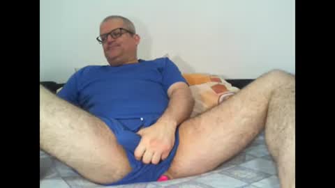 Snapshot of eyes12 chatting on 04-25-26, 05:21 GEORGE online show from 04-25-26, 05:21