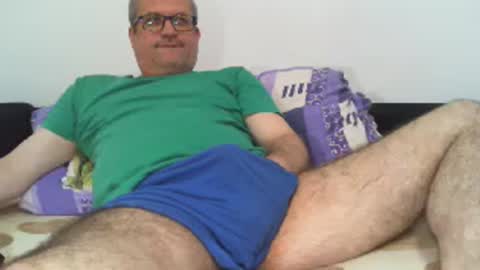 Snapshot of eyes12 chatting on 07-06-26, 05:48 GEORGE online show from 07-06-26, 05:48