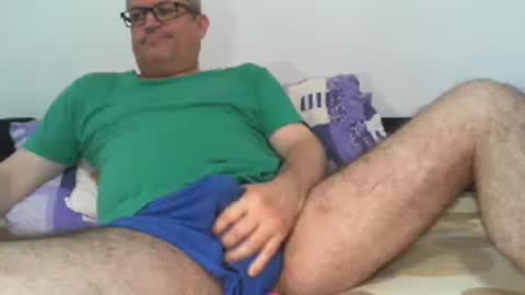 Snapshot of eyes12 chatting on 07-12-26, 05:59 GEORGE online show from 07-12-26, 05:59
