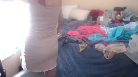 Snapshot of eyeswall0w chatting on 09-24-25, 01:47 eyeswall0w online show from 09-24-25, 01:47