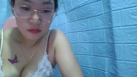 Snapshot of eyewet chatting on 04-11-26, 08:29 Eye online show from 04-11-26, 08:29