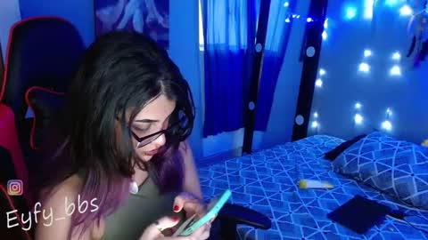 Snapshot of eyfy_bbs chatting on 12-26-24, 08:32 Nadia online show from 12-26-24, 08:32