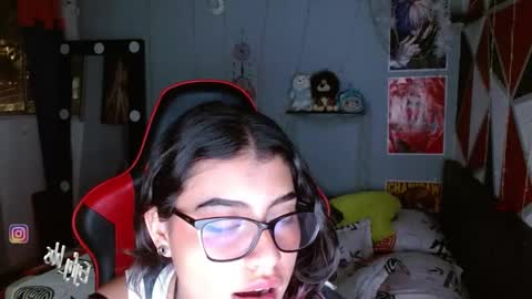 Snapshot of eyfy_bbs chatting on 01-23-25, 02:33 Nadia online show from 01-23-25, 02:33