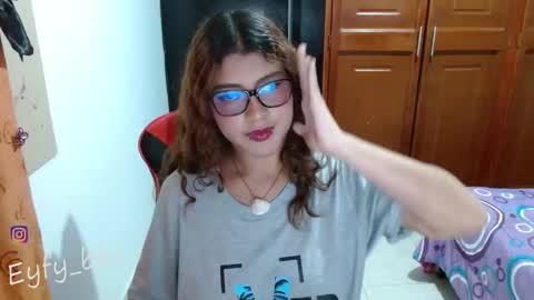 Nadia online show from 01-05-26, 10:24