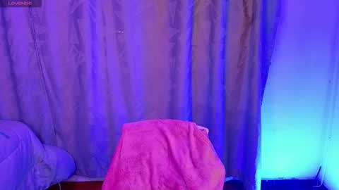 eymmy_24 online show from 01-13-26, 03:45