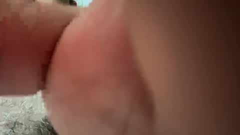 Snapshot of eyyoboobo0 chatting on 12-18-25, 05:19 eyyoboobo0 online show from 12-18-25, 05:19