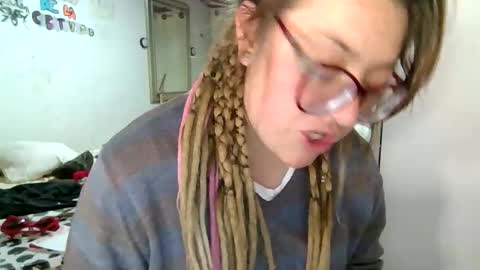 Aimee online show from 11-03-25, 04:58