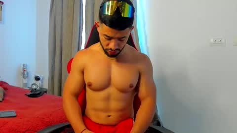 Ezzio Scolaro online show from 01-18-26, 09:18