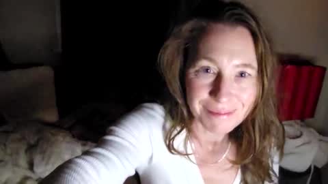 Snapshot of faberini chatting on 12-17-24, 06:13 FabOmobono online show from 12-17-24, 06:13