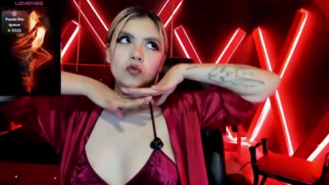 Snapshot of fabzy_fab chatting on 04-21-26, 11:49 fabzy online show from 04-21-26, 11:49