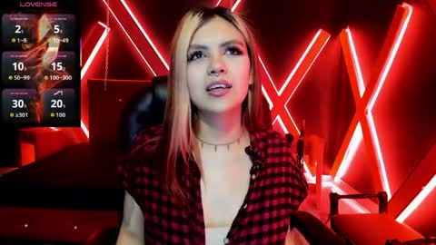Snapshot of fabzy_fab chatting on 04-22-26, 11:45 fabzy online show from 04-22-26, 11:45