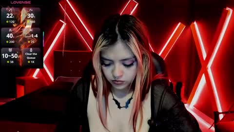 Snapshot of fabzy_fab chatting on 04-24-26, 12:07 fabzy online show from 04-24-26, 12:07