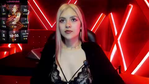 Snapshot of fabzy_fab chatting on 05-17-26, 12:01 fabzy online show from 05-17-26, 12:01