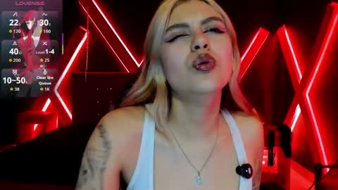 Snapshot of fabzy_fab chatting on 05-28-26, 04:59 fabzy online show from 05-28-26, 04:59