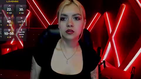 Snapshot of fabzy_fab chatting on 06-14-26, 12:51 fabzy online show from 06-14-26, 12:51