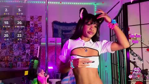 Fae and Cheta online show from 05-20-26, 10:21