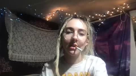 Snapshot of faexoxoxo chatting on 01-05-25, 07:49 Fae online show from 01-05-25, 07:49