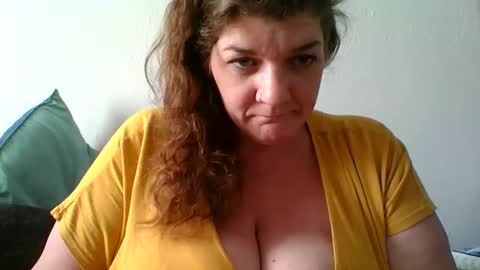 Snapshot of faidramae chatting on 01-03-25, 08:32 faidra mae online show from 01-03-25, 08:32