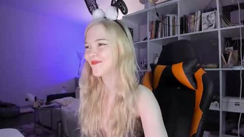 fairy_casey online show from 10-28-25, 10:56