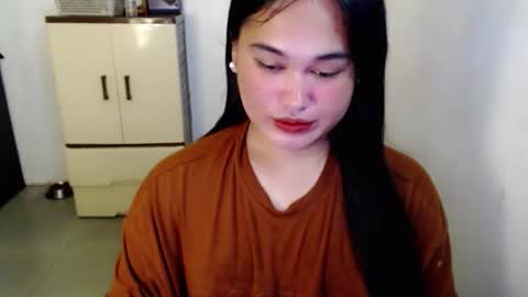 Snapshot of fairy_cuddle chatting on 06-08-26, 05:08 call me shanaia online show from 06-08-26, 05:08