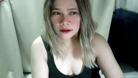 Snapshot of fairy_dollx chatting on 06-17-26, 03:20 fairy_dollx online show from 06-17-26, 03:20