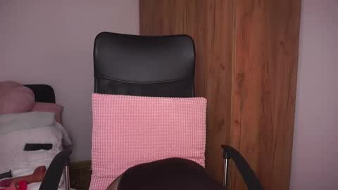 Kamila online show from 11-29-25, 09:07