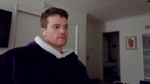 Travis online show from 03-09-25, 07:56