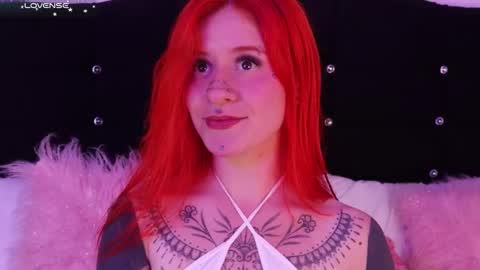 Snapshot of fairyflexxx chatting on 02-06-25, 12:54 Fairy online show from 02-06-25, 12:54