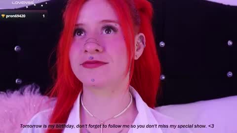 Snapshot of fairyflexxx chatting on 02-06-25, 11:58 Fairy online show from 02-06-25, 11:58