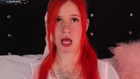 Snapshot of fairyflexxx chatting on 02-10-25, 09:15 Fairy online show from 02-10-25, 09:15