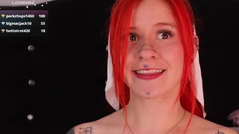 Snapshot of fairyflexxx chatting on 02-11-25, 12:17 Fairy online show from 02-11-25, 12:17