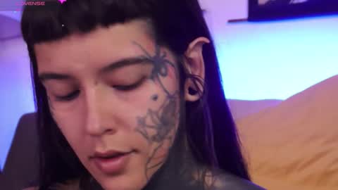 Snapshot of fairyflexxx chatting on 10-21-25, 10:49 Fairy online show from 10-21-25, 10:49