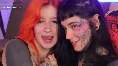 Snapshot of fairyflexxx chatting on 11-26-25, 06:42 Fairy online show from 11-26-25, 06:42