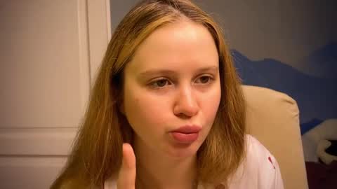 Snapshot of fairyilona chatting on 10-28-25, 07:45 Ilona online show from 10-28-25, 07:45