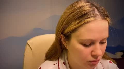 Snapshot of fairyilona chatting on 11-02-25, 05:54 Ilona online show from 11-02-25, 05:54