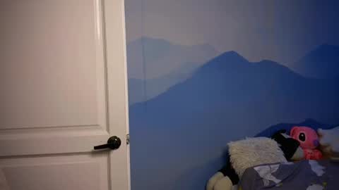 Snapshot of fairyilona chatting on 12-16-25, 07:24 Ilona online show from 12-16-25, 07:24