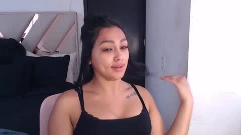 fairylatin online show from 10-14-25, 04:08