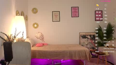 Sophia online show from 06-26-26, 06:01