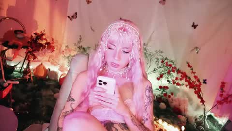 Snapshot of fairywhore chatting on 07-12-26, 03:41 Jackie Cosplayer online show from 07-12-26, 03:41