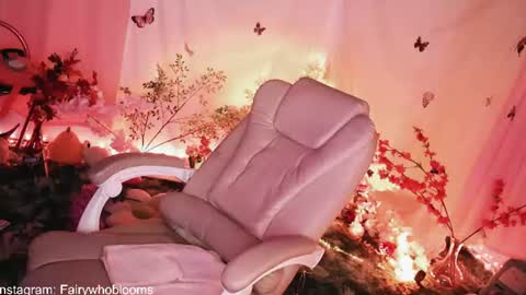 Snapshot of fairywhore chatting on 07-22-26, 04:48 Jackie Cosplayer online show from 07-22-26, 04:48